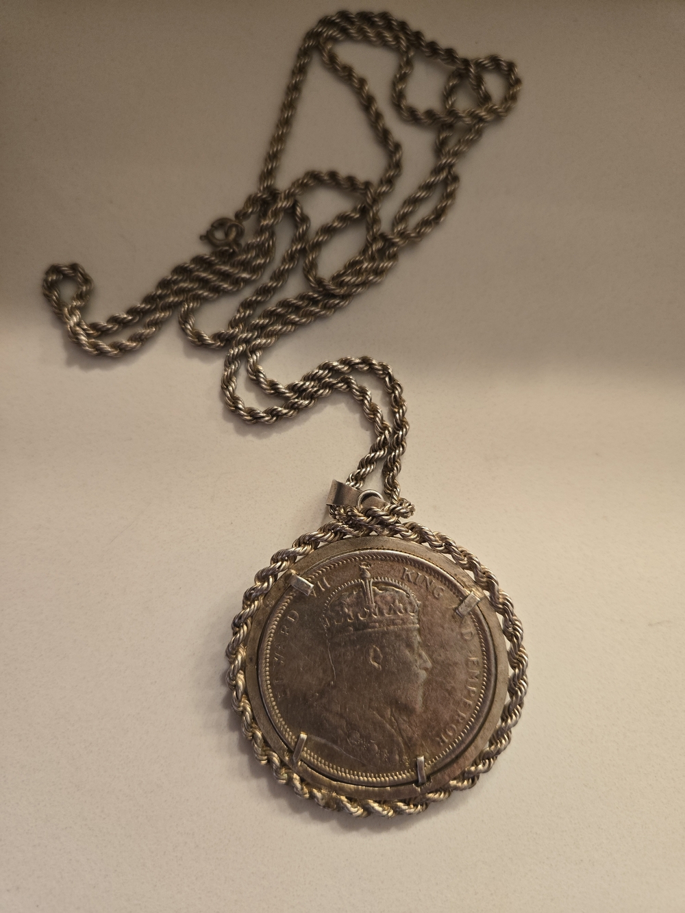 Vintage Silver-Tone Coin Pendant Necklace - Silver 1903 One Dollar Strait